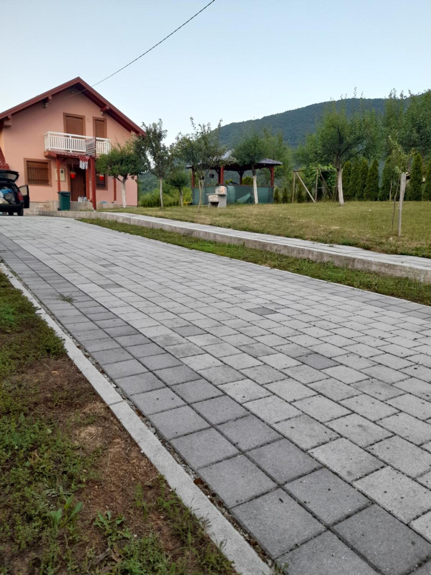 Villa Usivak For Green Quiet Holiday Near Sarajevo#Travellerawards2025 外观 照片