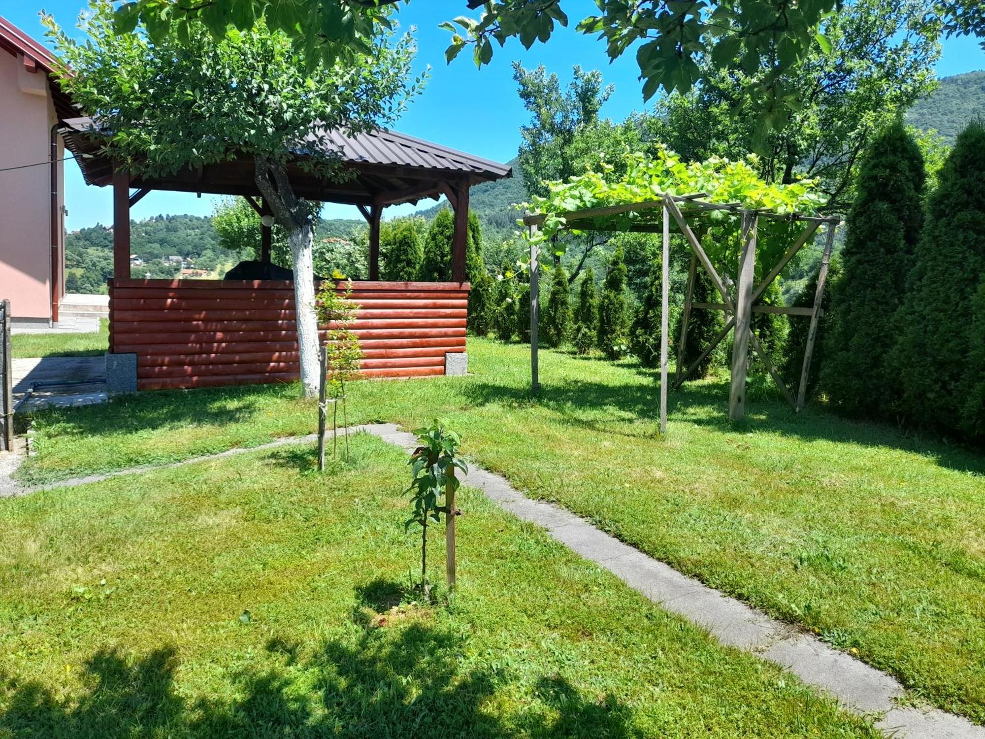 Villa Usivak For Green Quiet Holiday Near Sarajevo#Travellerawards2025 外观 照片